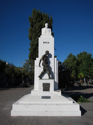 Argentina, Chubut, Rawson, Roca, monumento