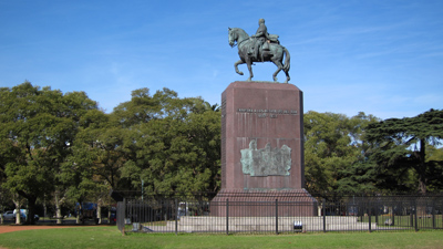 Buenos Aires, Palermo, Plaza Intendente Seeber, Rosas