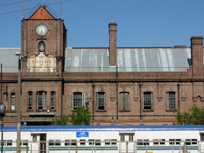 File:Edificio de los Talleres Ferroviarios de Remedios de Escalada